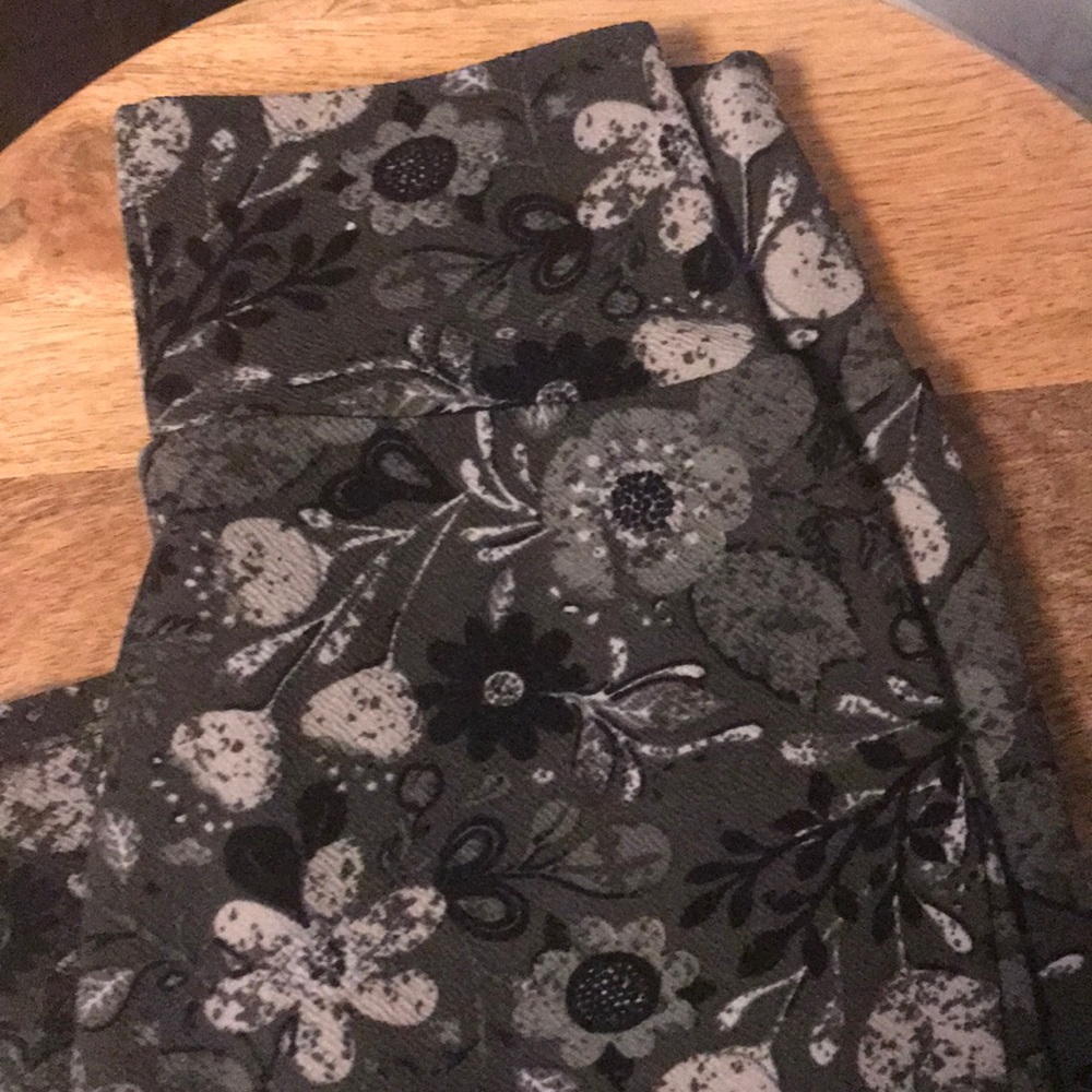 Small skirt lularoe